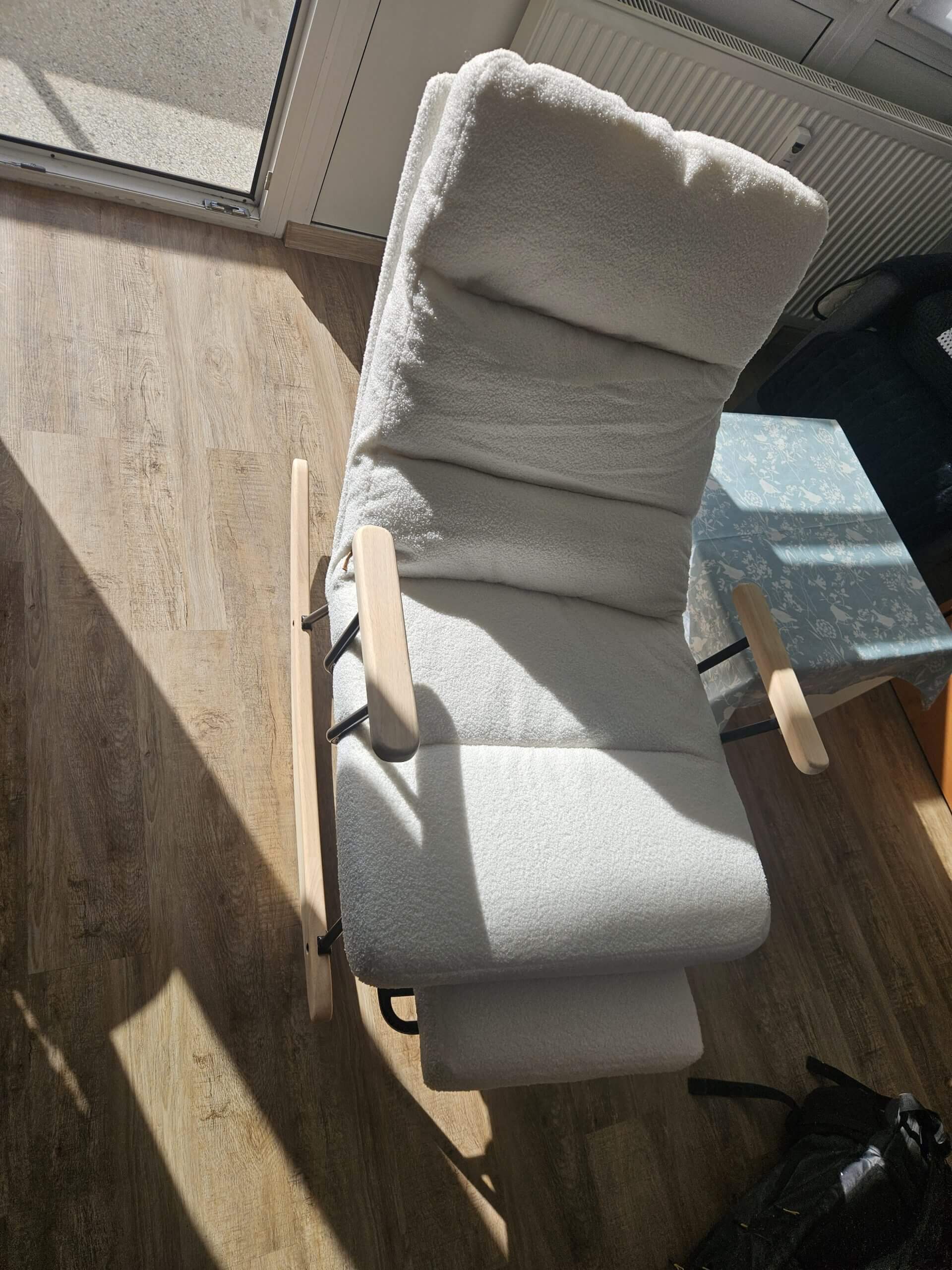 Křeslo je složené